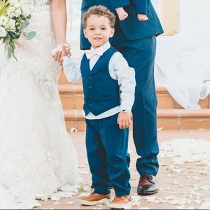 NWT Van Heusen 4 Piece Blue Suit With Tie 2T Boys